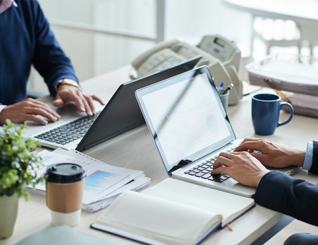 interplay between project management and project developement